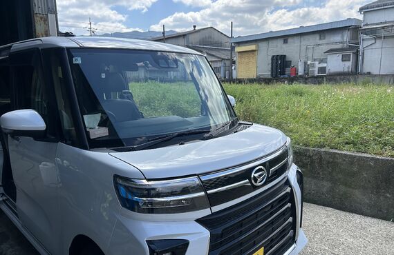 「見えない汚れが臭いの原因!? プロの車内クリーニング」