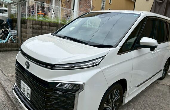 兵庫県川西市の出張車内清掃｜ノアの嘔吐汚れと臭いをハーフレザーシートから除去　トータルカーサポート煌